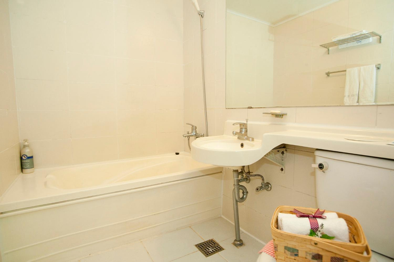 Bathroom 3, Hotel Good Inn, Seogwipo