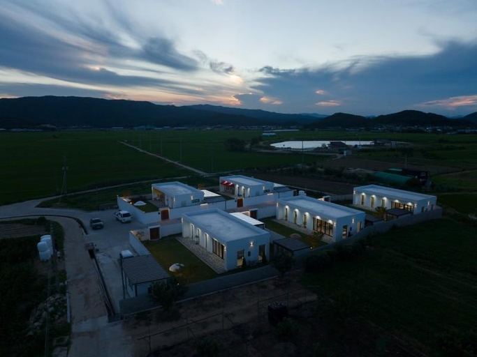 Others 3, Gyeongju 835 Staypool Villa, Gyeongju