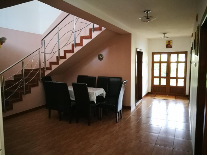 Public Area 2, Pensiunea Ramona, Crasna