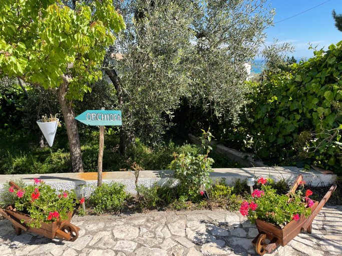 Garden 4, B&B Case Vacanza Orchidea marina di Macchia a Mattinata Gargano, Foggia