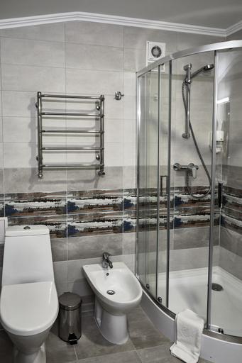 Bathroom 3, Optima Collection Park Hotel Ivano-Frankivsk, Ivano-Frankivs'ka