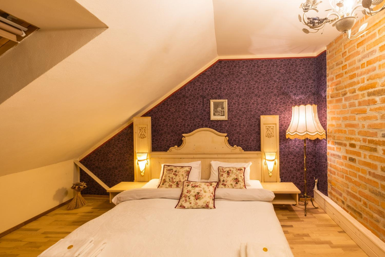 Bedroom 2, Hotel Barcadam, Banská Štiavnica