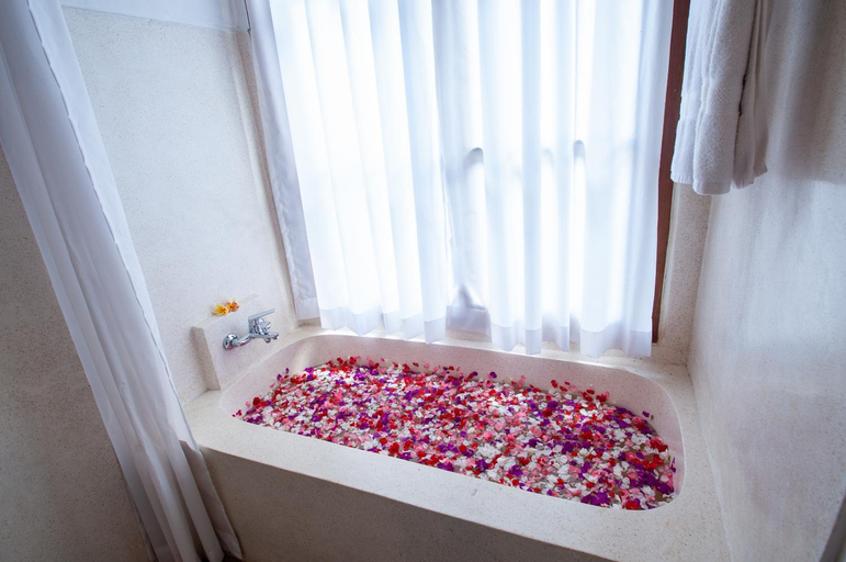 Bathroom 7
