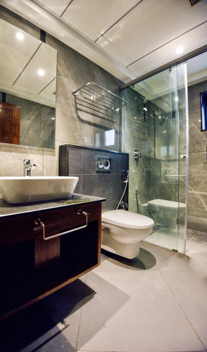 Bathroom 3, Lance 21, Chennai