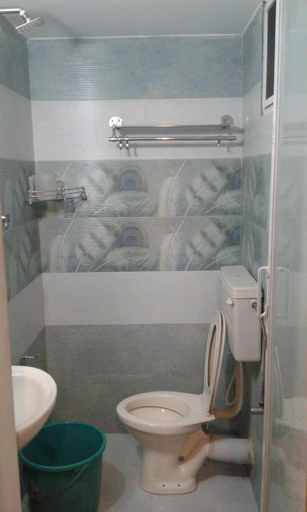 Bathroom 4, Mary Grace, Ernakulam