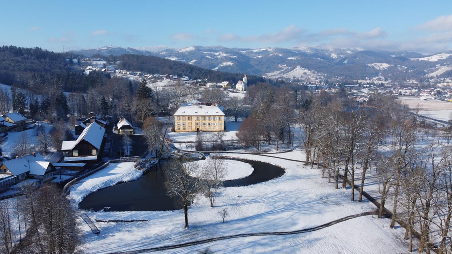 Exterior view 3, Schloss Frauenthal, Deutschlandsberg