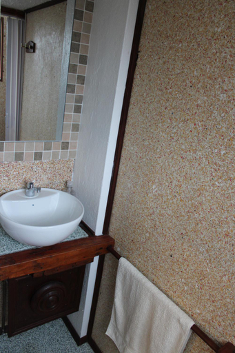 Bathroom 3, Casa de Tulia, Quito