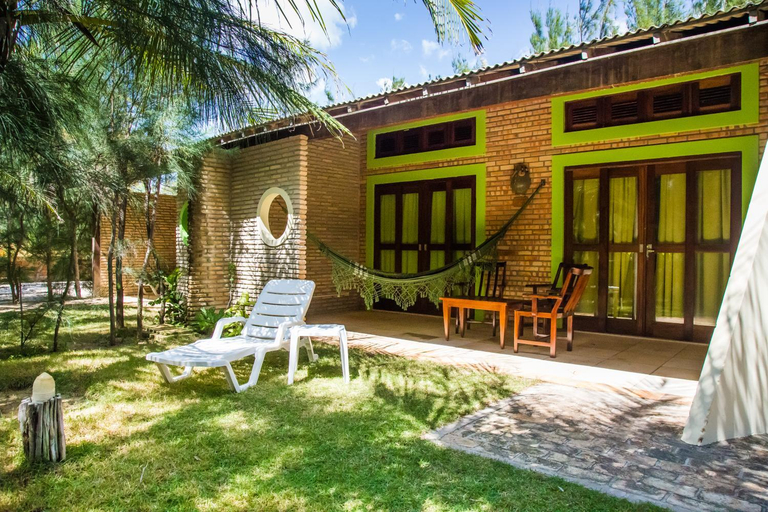 Exterior 6