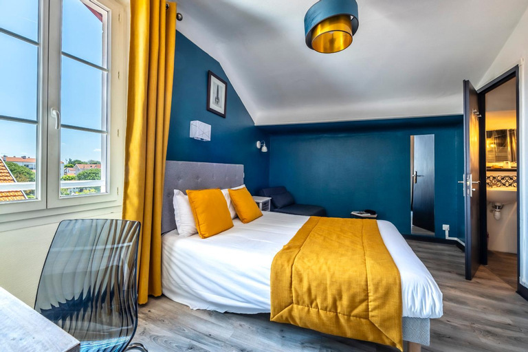 Bedroom 6