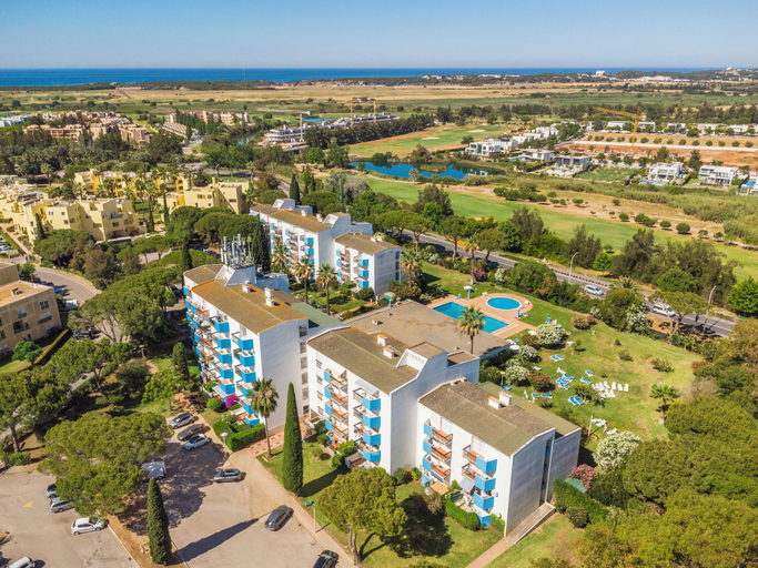 Exterior & Views 2, 1BR Apartment with Pool at Lago Azul, Loulé