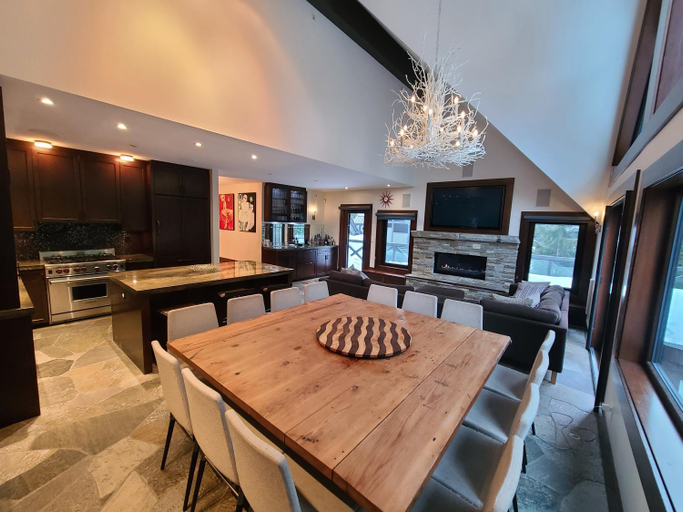 Others 5, Luxury Ski-in / Ski-out home on Blackcomb, Squamish-Lillooet