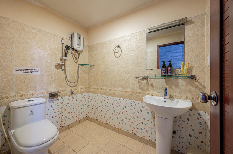 Bathroom 3