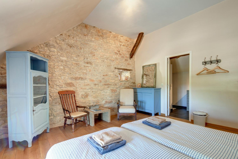 Others 4, Chambres et table d'hotes La Panacee, Lot