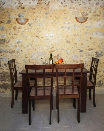 4, Argyro House II, Crete