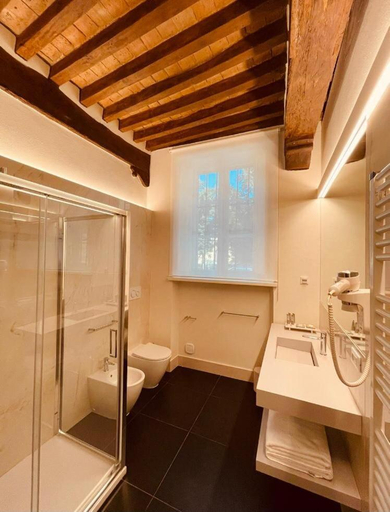 Others 3, Palazzo Borgocolonne Apartments - Manu Maison, Parma