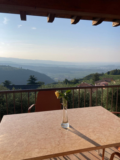 Others 5, La Terrazza in Collina, Verona