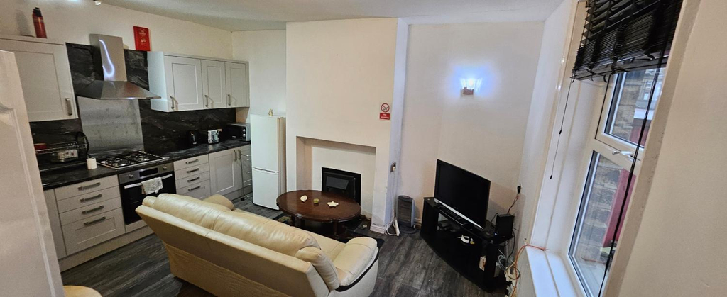 Others 3, The Luxe - Entire House, Kirklees