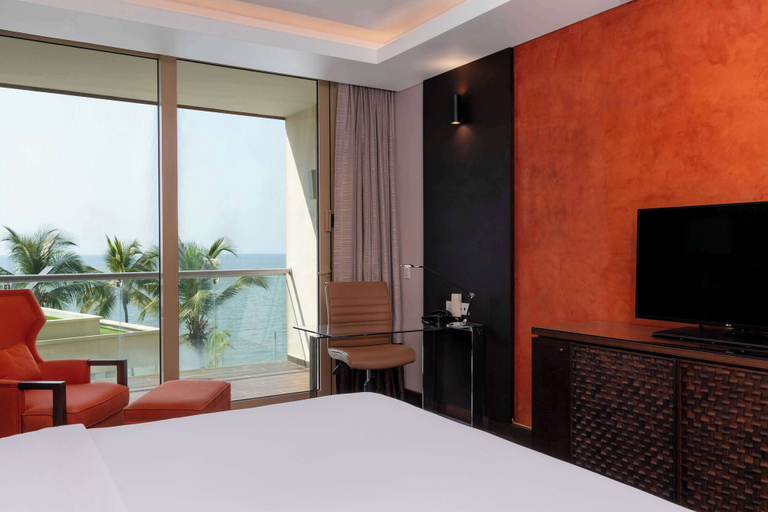 Bedroom 3, Radisson Blu Hotel, Conakry, Conakry
