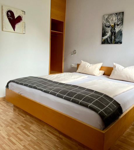 Bedroom 2, Gasthaus Schutzen, Ortenaukreis