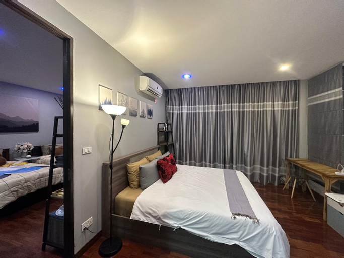 Bedroom 12