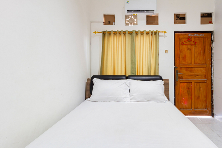 Bedroom 4, SN Guest House near Trans Studio Mall, Denpasar