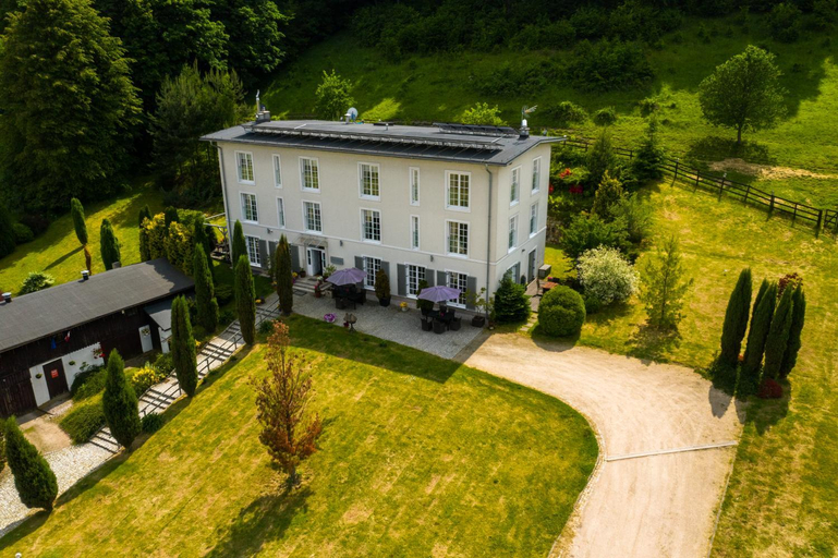 Others 5, Rezydencja Villa Nova, Jelenia Góra