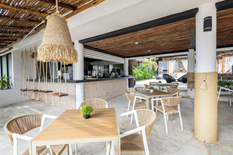 Food & Drinks 5, Areia Playa del Carmen-Beach front Hotel, Cozumel
