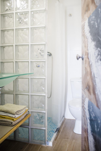 Bathroom 3, O Tourinho Baleal, Peniche