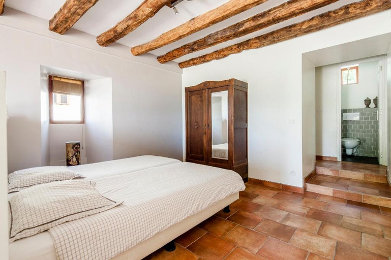 Others 2, Chambres et table d'hotes La Panacee, Lot