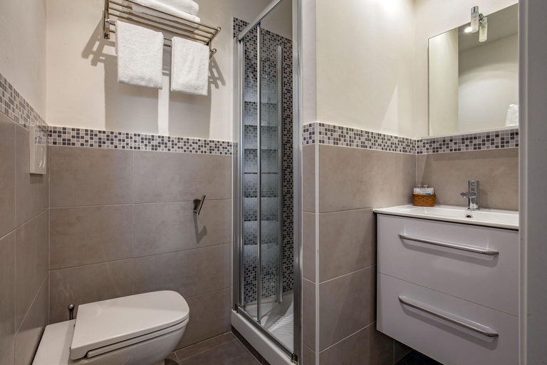 Bathroom 5, Prima Guest House Collection, Rome