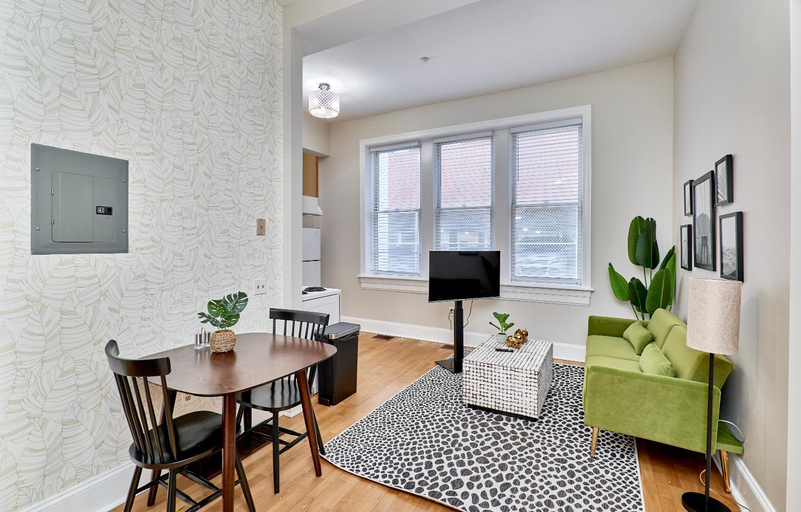 Dining Room 10