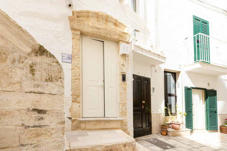 Others 5, Mayrym Suite, Bari
