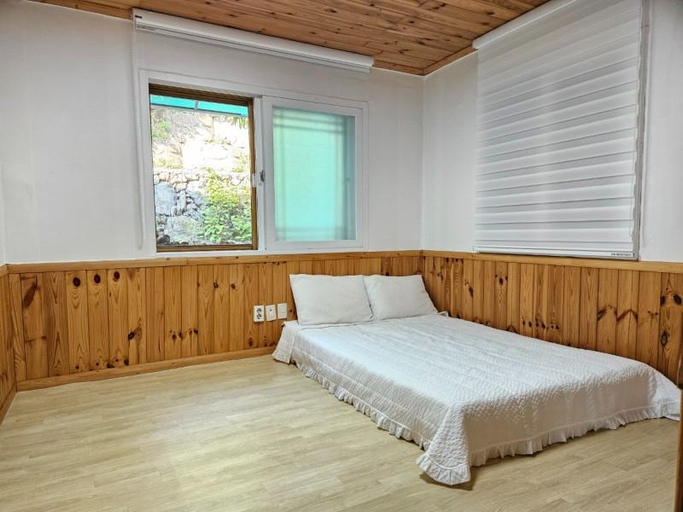 2, Goesan Hwayang Hwangto Pension, Goesan