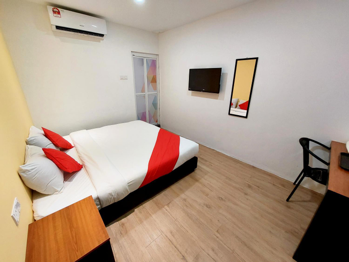 Bedroom 9
