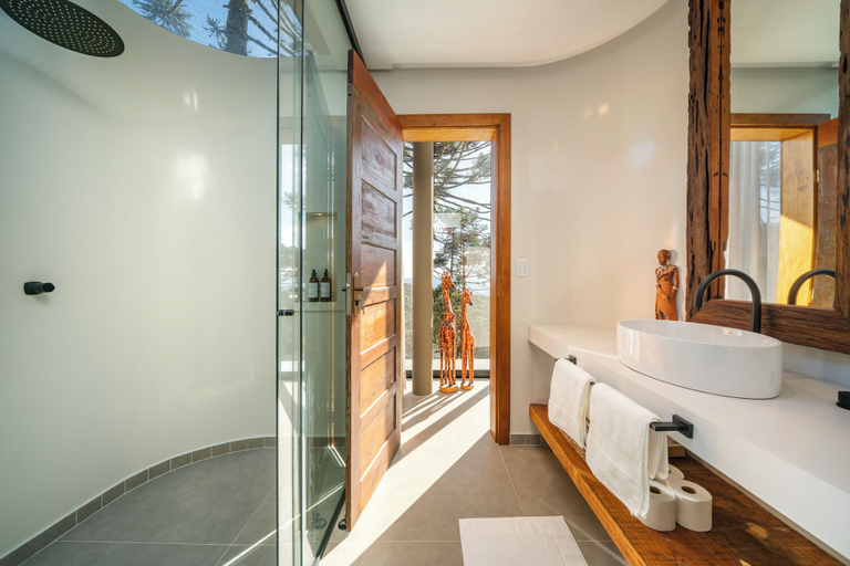 Bathroom 3, Bulawayo Lodge, Urubici