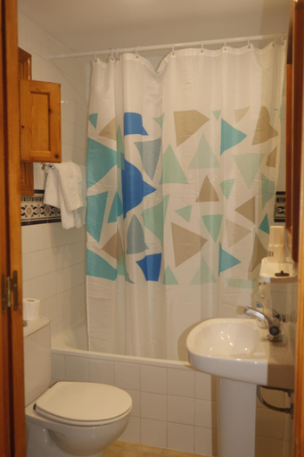 Bathroom 3, HOSTAL MONCADA, Málaga