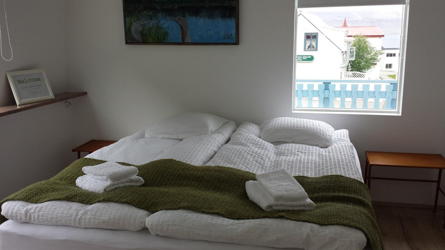 Bedroom 30