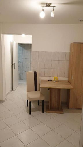 Others, Pension Seevetal, Harburg