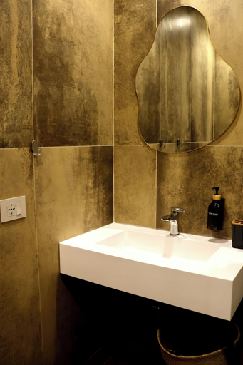 Bathroom 3, Holiday Lux Boutique Room, Catania