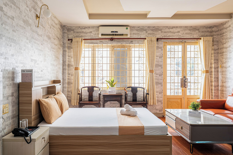 Bedroom 19