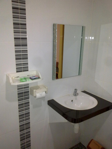 Bathroom 4