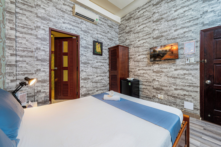 Bedroom 6