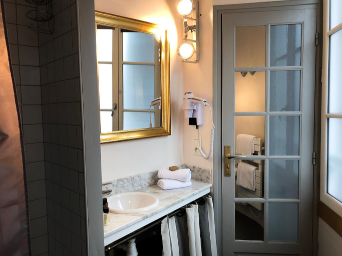 Bathroom 4, Hôtel Entre Terre et Mer, Calvados