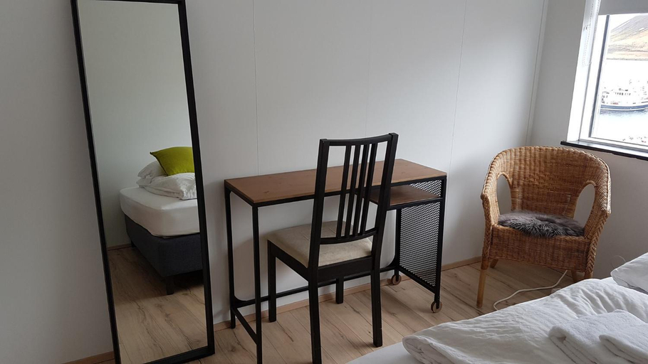 Bedroom 21