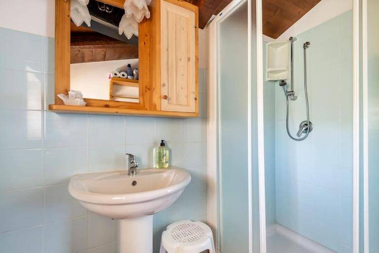 Bedroom 4, 32 Estate Monte Amiata e Val d'Orcia - wifi - free parking, Grosseto