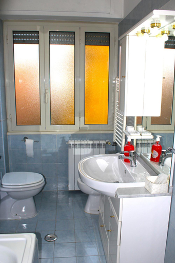 Others 5, B&B Arianna, Rome