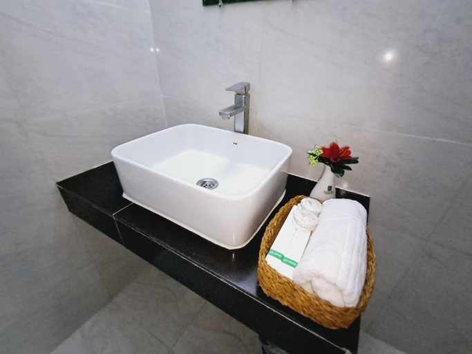 Bathroom 4, GR MEET & GREET, Dhaka