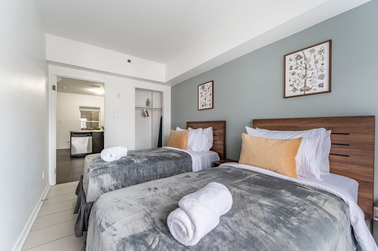 Bedroom, Kensington Place Aparthotel, Toronto
