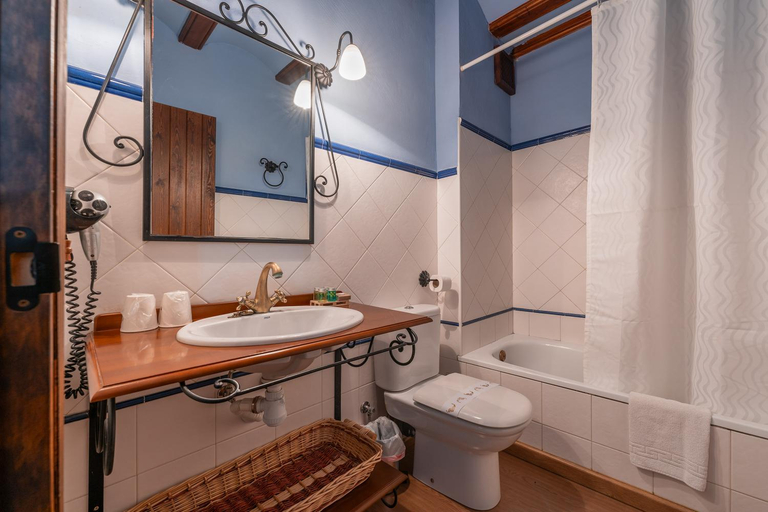 Bathroom 3, Hotel - Restaurante Prado Del Navazo, Teruel