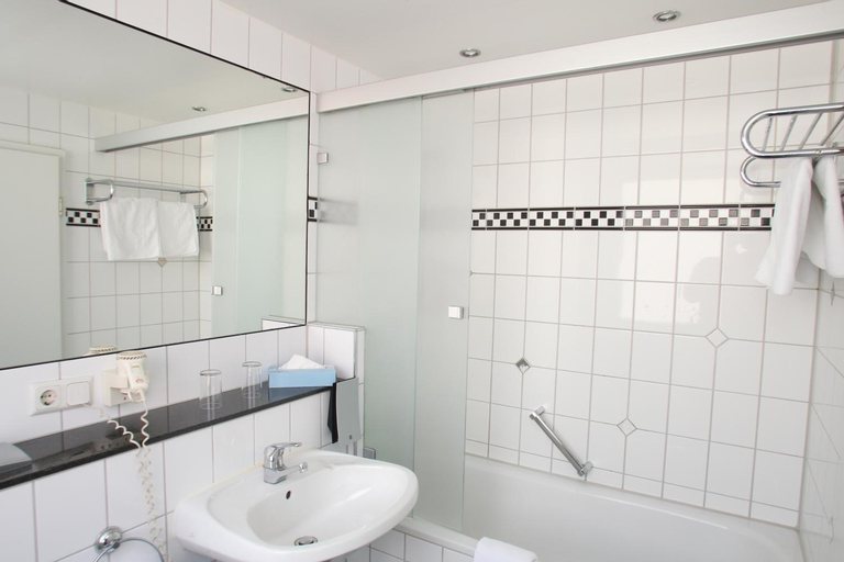 Bathroom 8